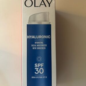 OLAY Blue and White Hyaluronic Moisturizer SPF 30